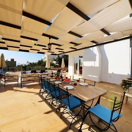 Leyla - Bright And Spacious Semesterbostad *