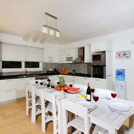 Semesterbostad Leyla - Bright And Spacious *