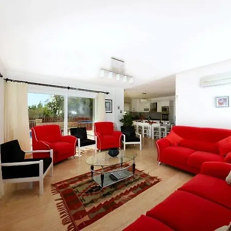 Semesterbostad Leyla - Bright And Spacious Kalkan