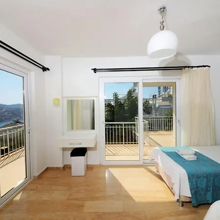 Leyla - Bright And Spacious *